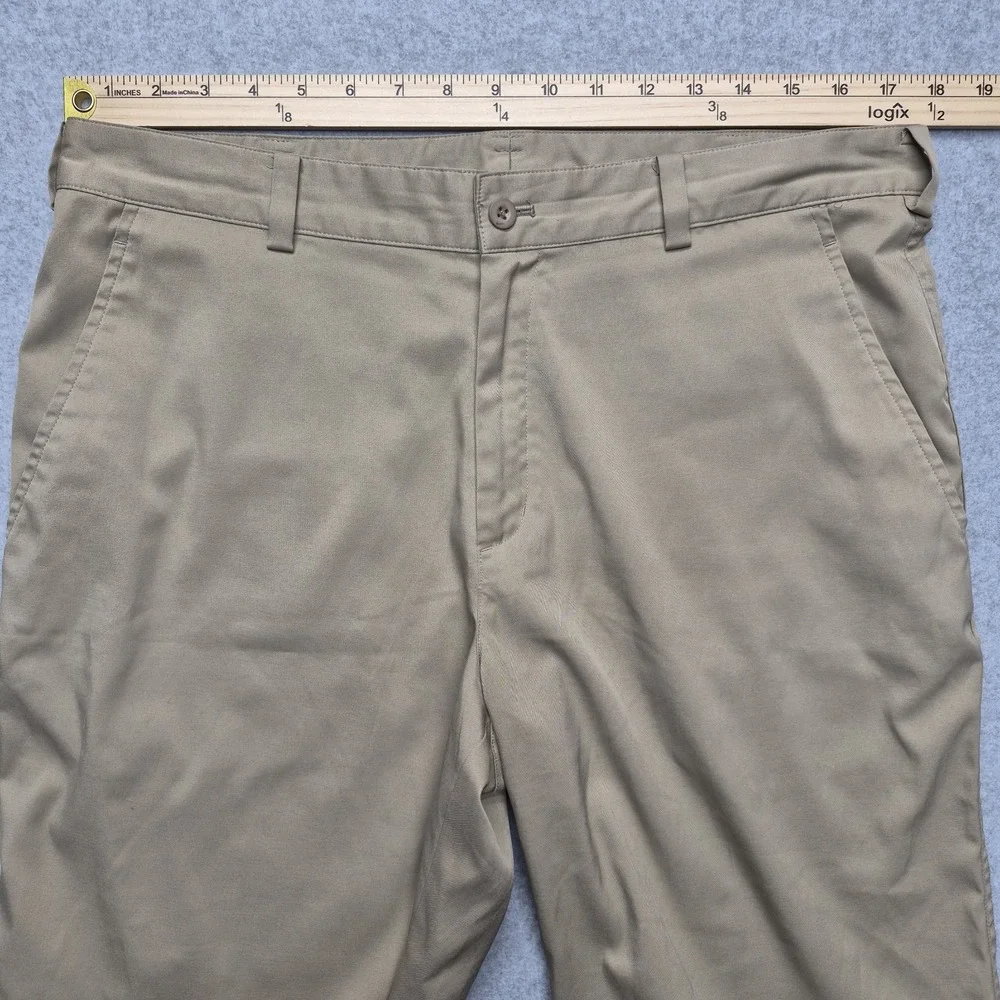 Nike Golf Dri-FIT Shorts Mens 34 Beige Tan Flat Front Stretch Lightweight